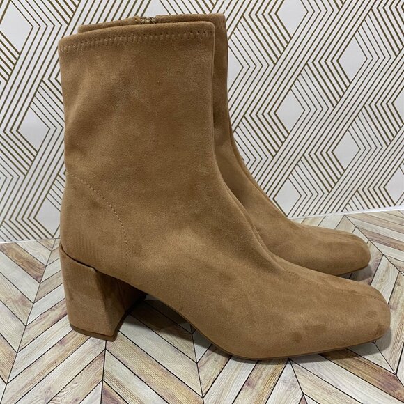 👢 💗  .a new day. Tan Suede Ankle Boots W/Block Heels & Side Zippers  Size 8.5 - Picture 1 of 6